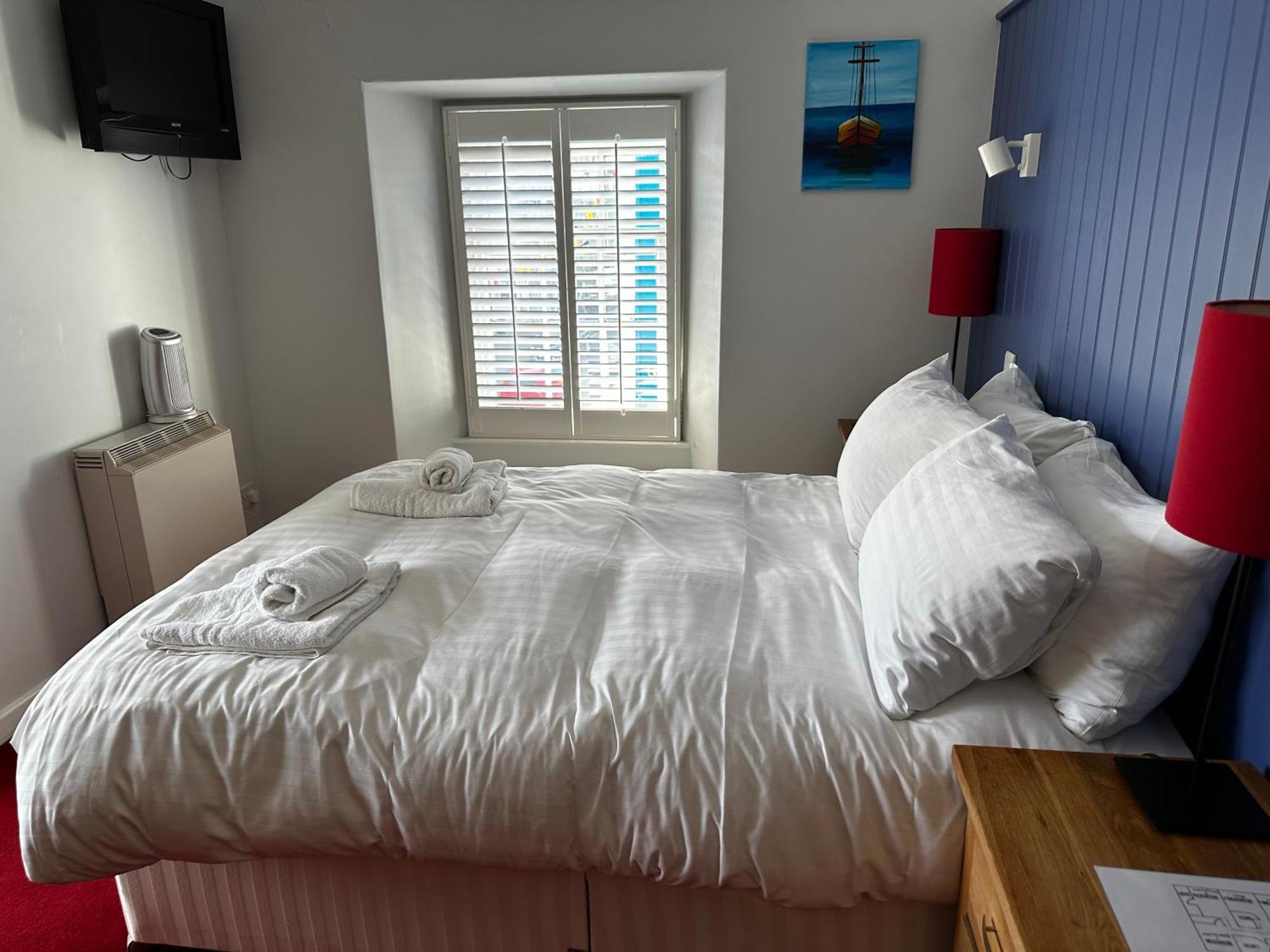 Castle Hotel Aberaeron Exterior foto